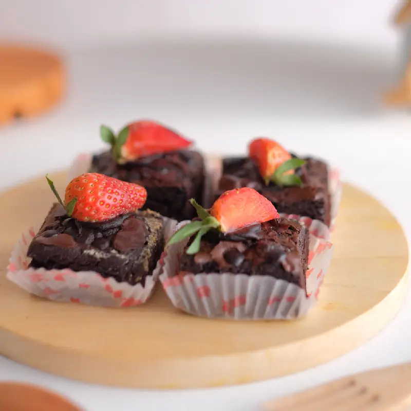 Brownies Panggang Strawberry
