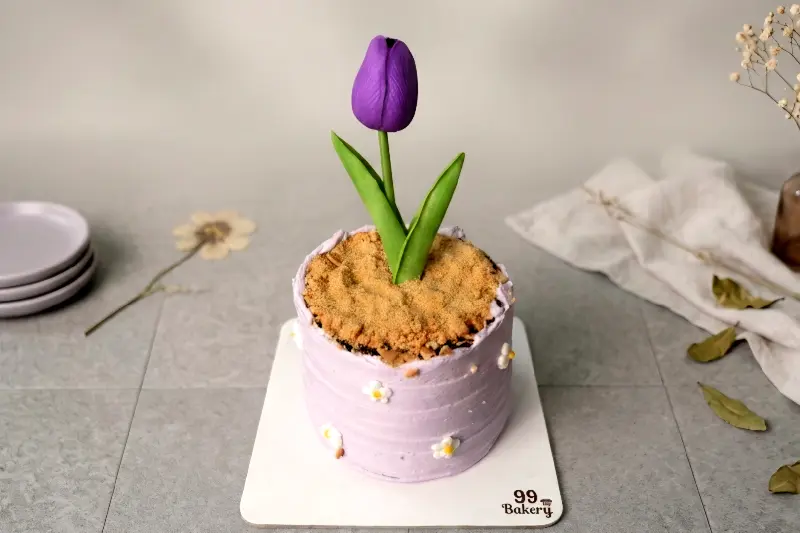 Flower Pot - Signature Size Violet Tulip (F4)
